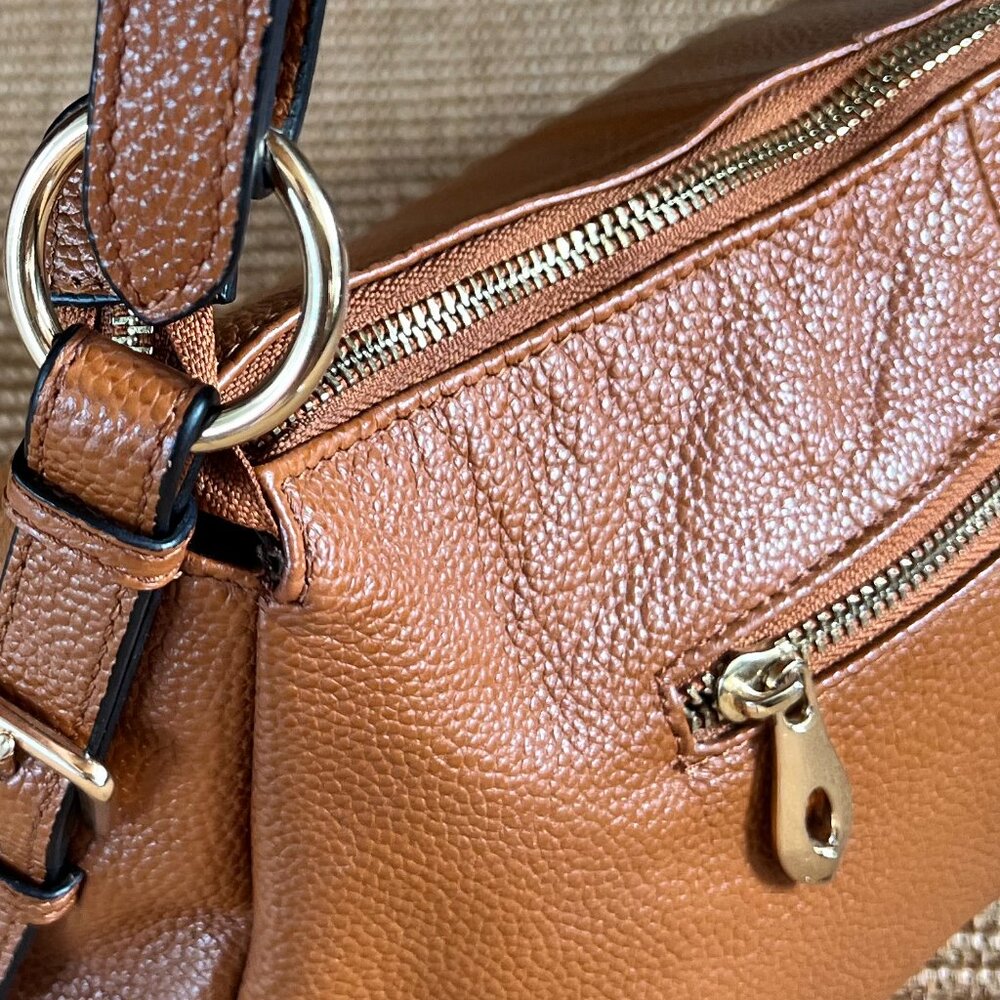 Kattee Cognac and Gold Leather Shoulder Bag